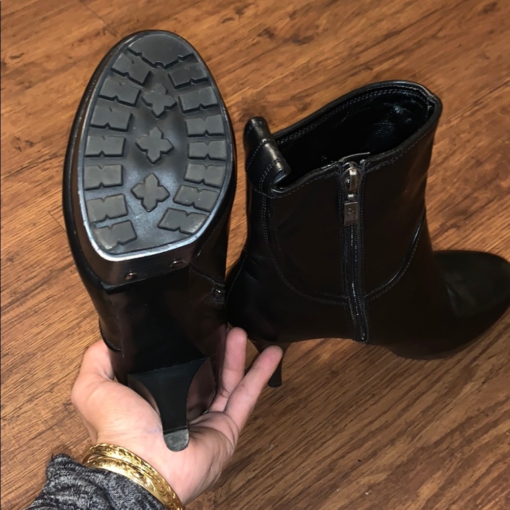 GUESS Platform Boots - Picture 5 of 5